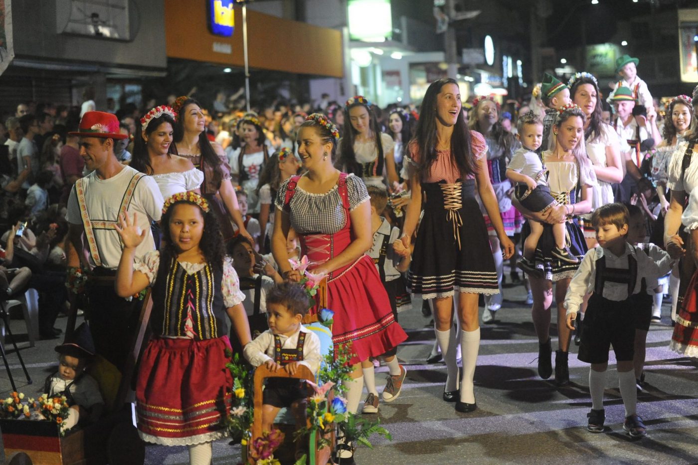 Abertas inscrições para desfile e escolha da nova realeza da Fenarreco