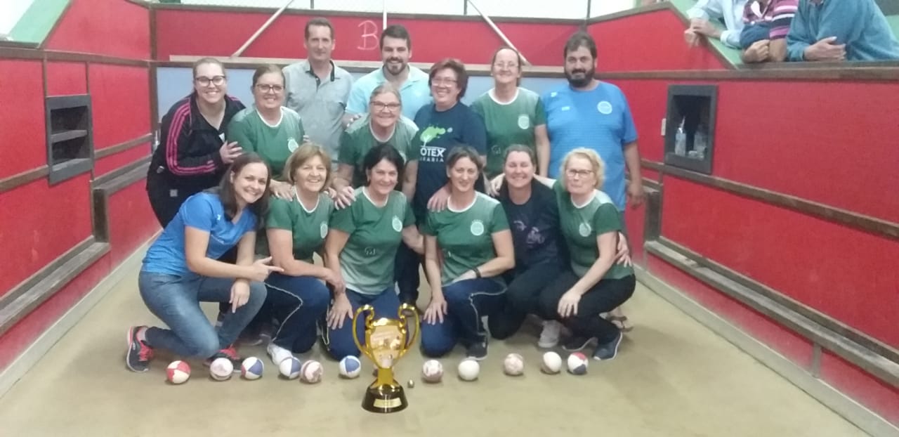 Sociedade Angelina é campeã do Municipal de Bocha Vale Tudo em Trio Feminino