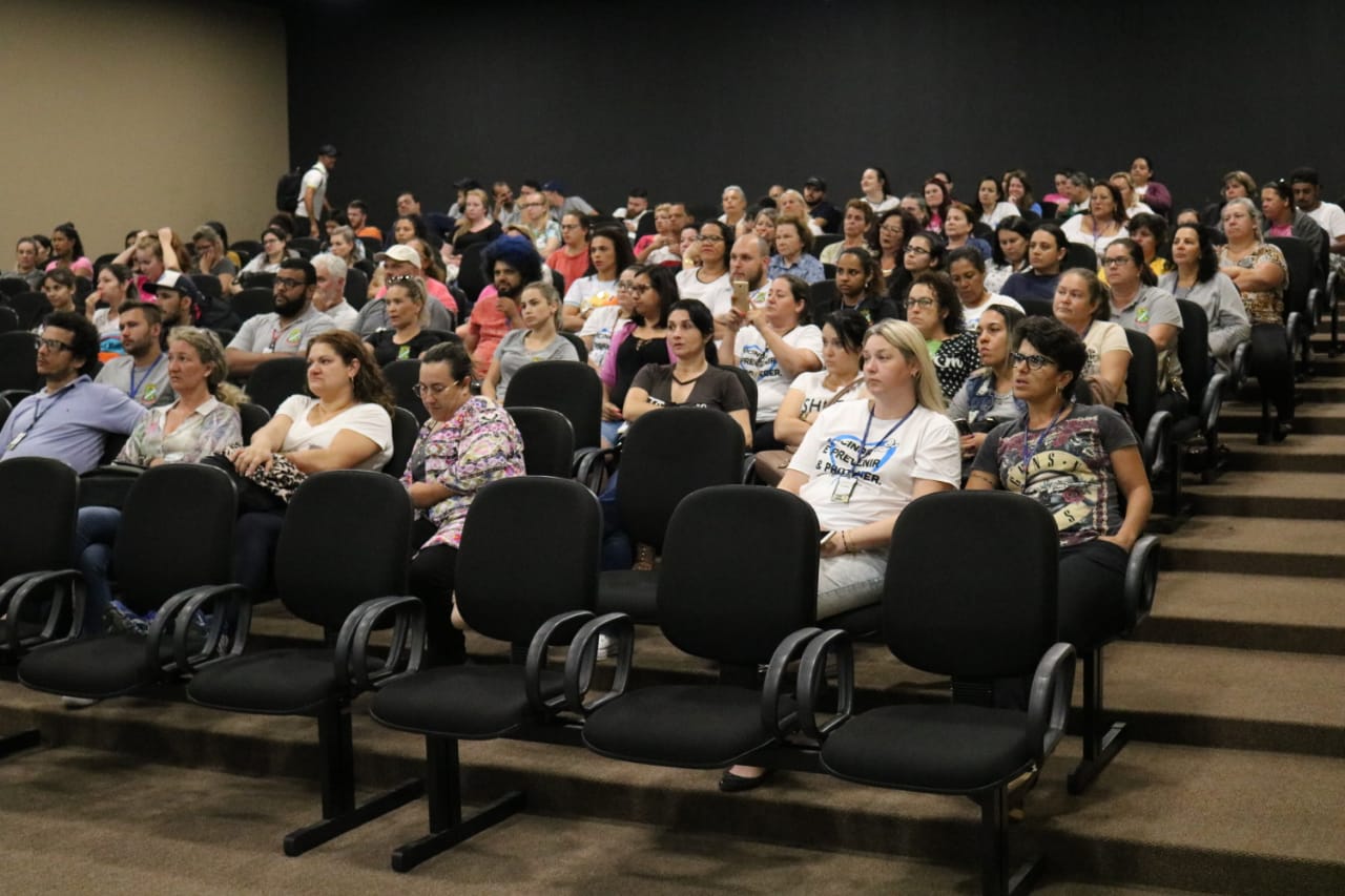 Prefeitura de Brusque apresenta projeto para identificar crianças fora da escola ou em situação de evasão escolar