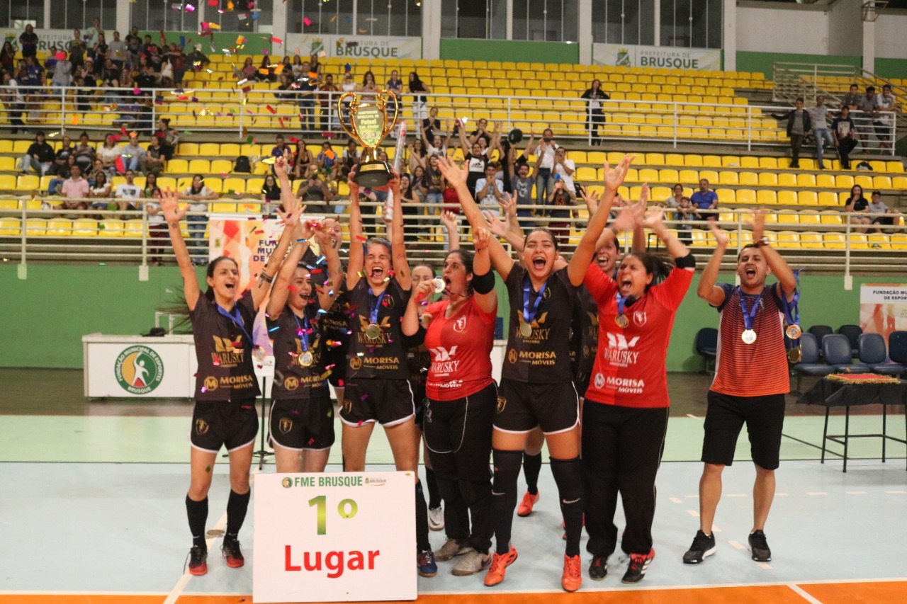 “Craque EsporteSC”. Veja quais foram as melhores atletas do Municipal de Futsal Feminino de Brusque em 2019