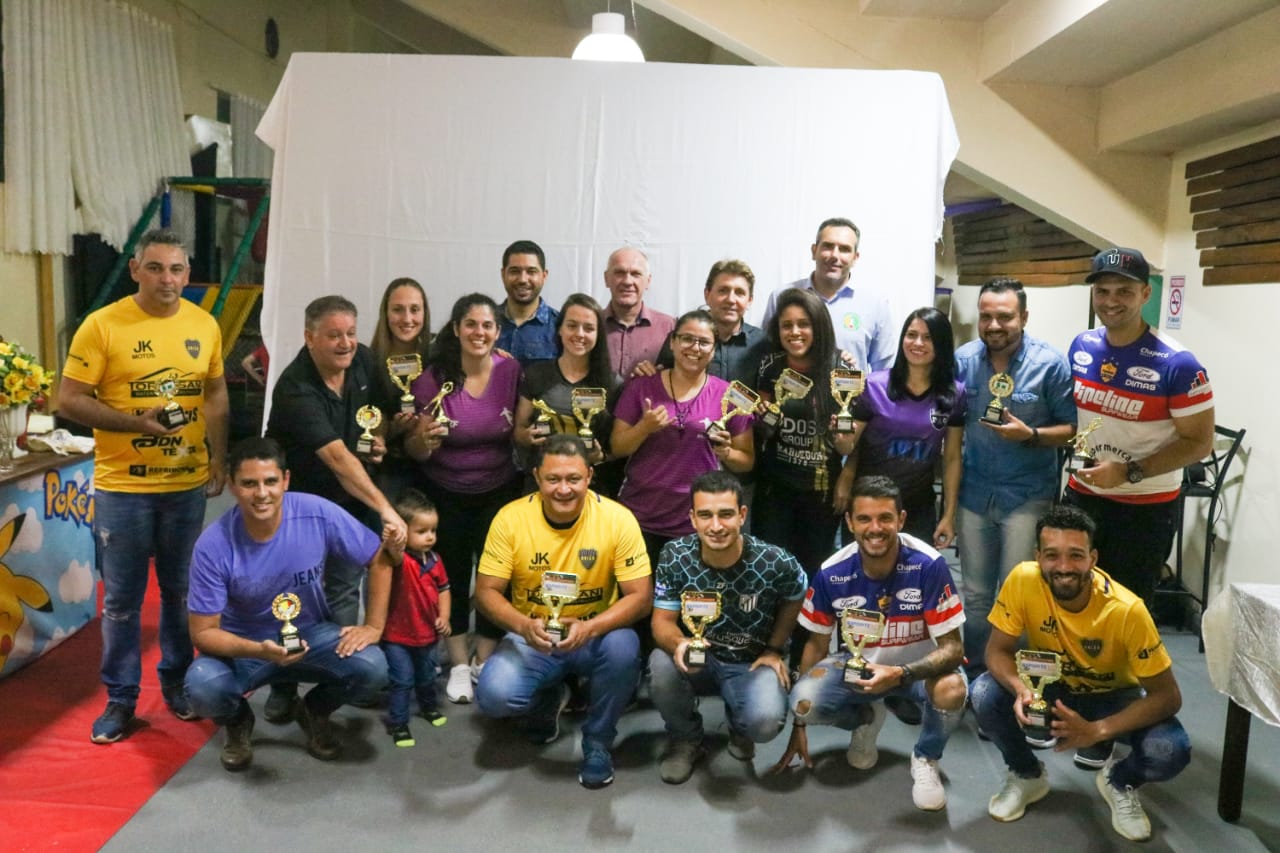 Em noite de confraternização, atletas recebem o prêmio “Craque EsporteSC 2019″