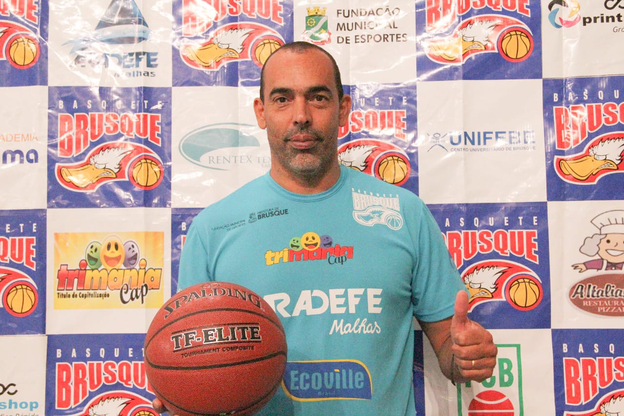 Bicudo projeta Brusque Basquete/FME forte no Campeonato Brasileiro