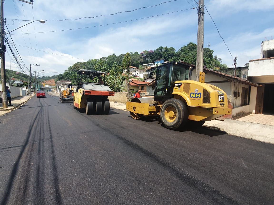 Rua Ervino Niebhur recebe recapeamento asfáltico