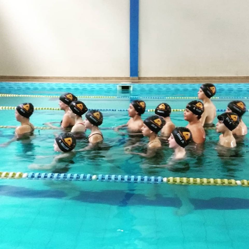 Projeto de escolinhas da natação reiniciam nesta quarta-feira (4) em Brusque. Saiba como se inscrever