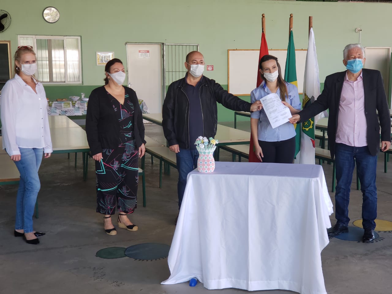 Prefeitura entrega ordem de serviço para cobertura da quadra esportiva do Colégio Rio Branco