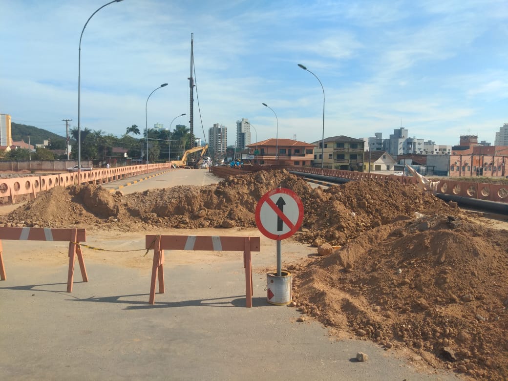 Trânsito de pedestres na Ponte Mário Olinger será interrompido na sexta-feira e sábado