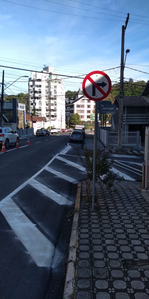 Rua Carlos Appel terá sentido único a partir dessa quinta (9)