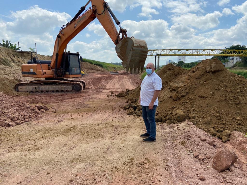 Prefeito vistoria obras da margem esquerda da Beira Rio