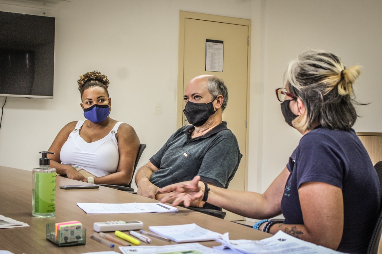 Convidados pelo Samae, vereadora e professor conversam sobre preservação