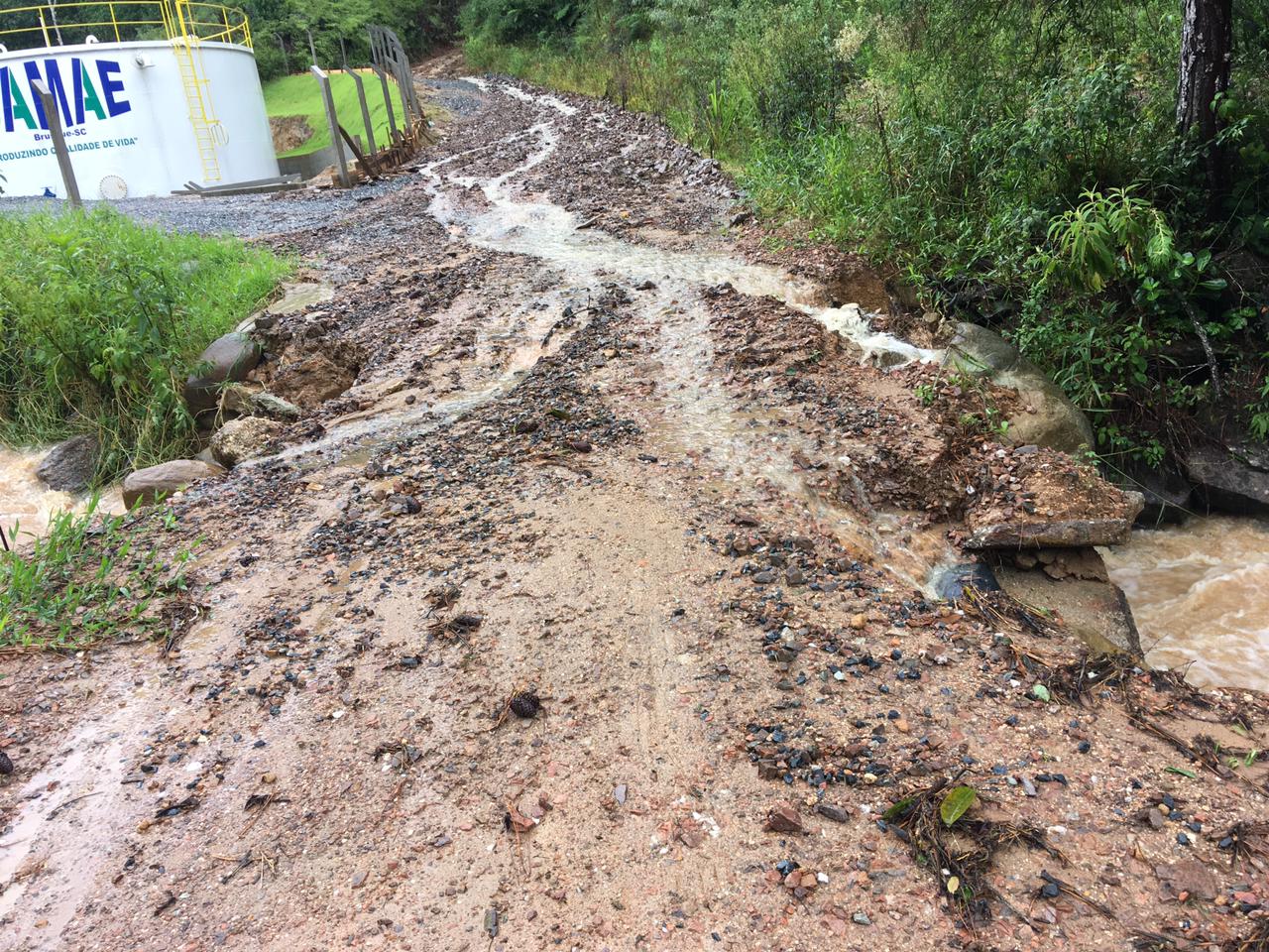 Chuva acima da média causa transtornos no abastecimento de água em Brusque