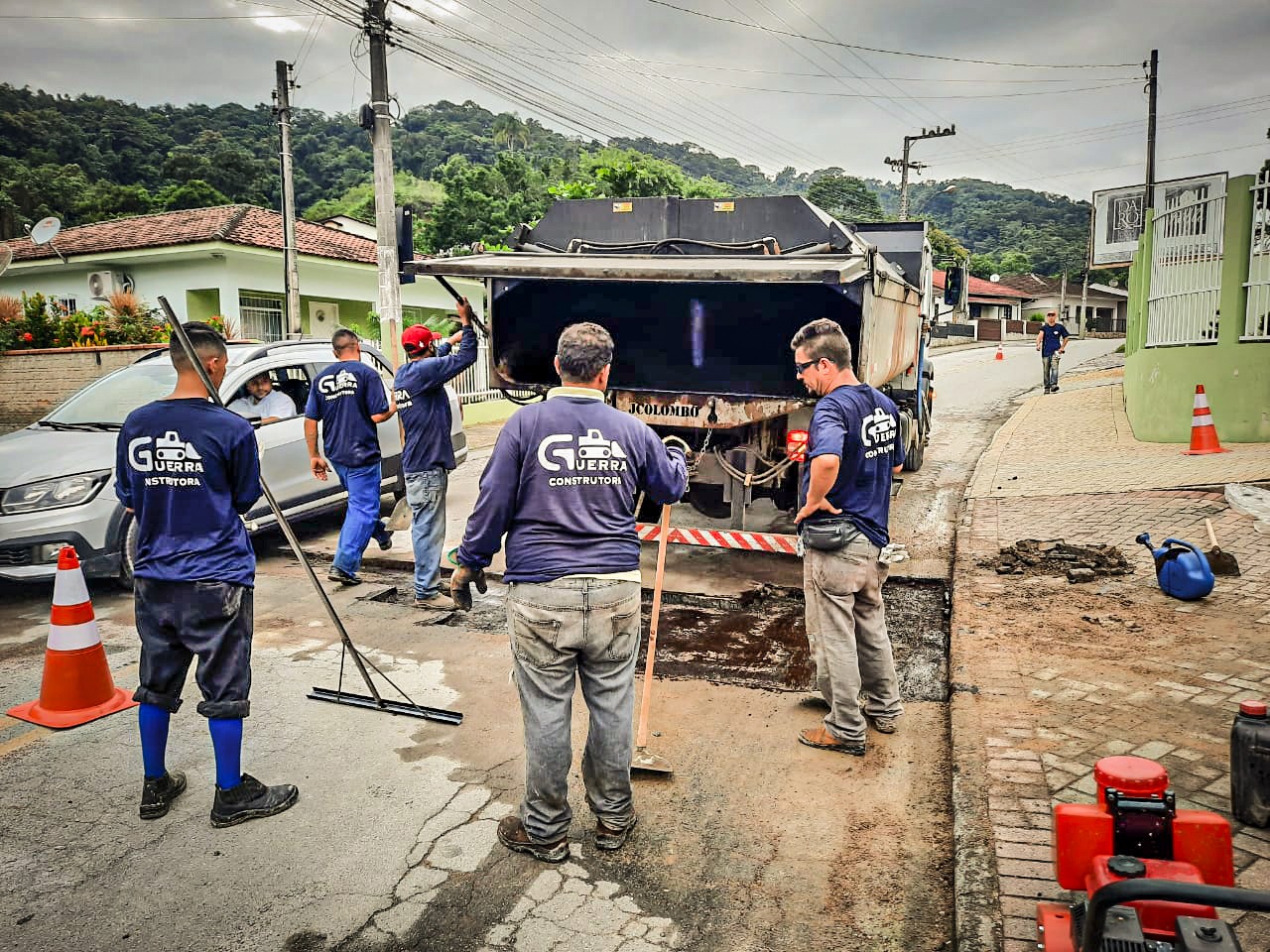 Samae coloca em dia todas as ordens de serviço para tapa-buracos