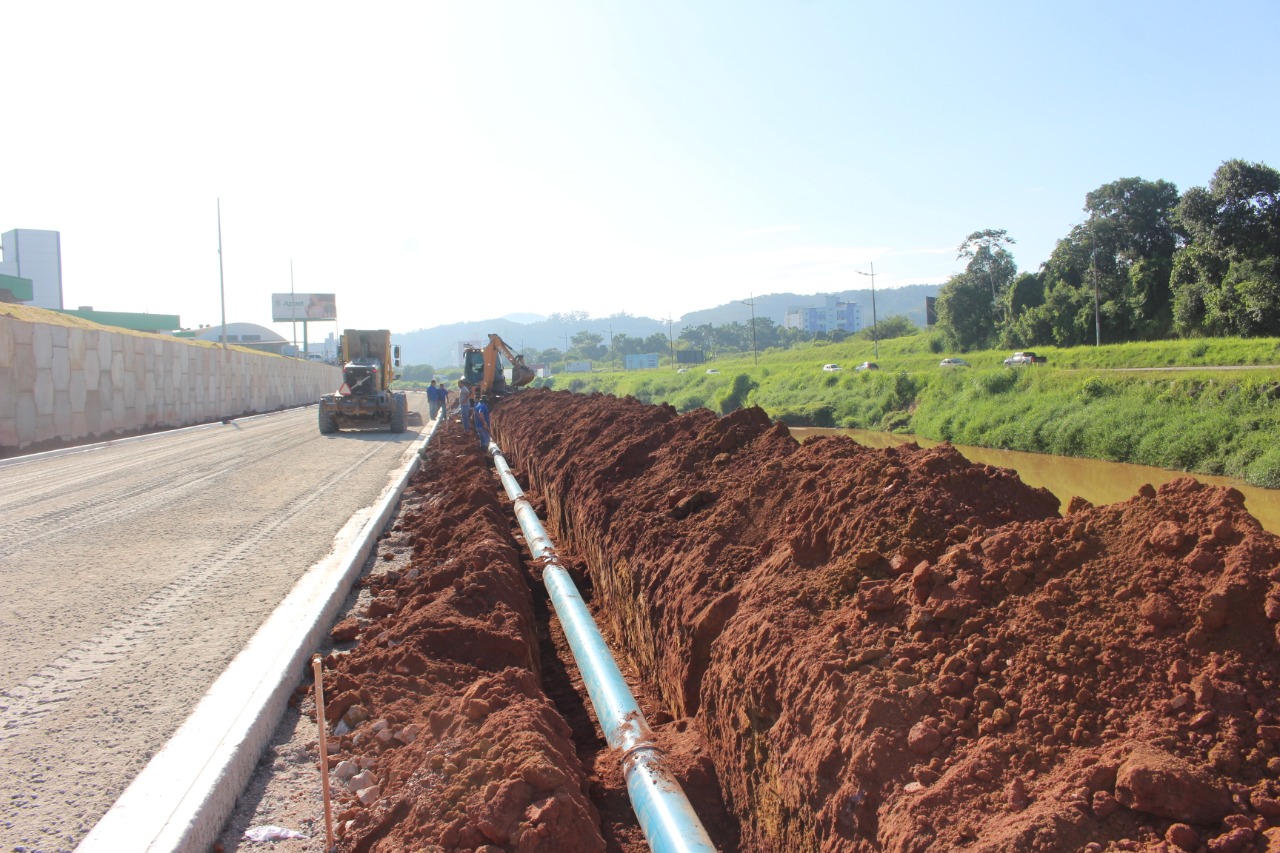 Samae implementa mais 300 metros de rede na margem esquerda da Beira Rio