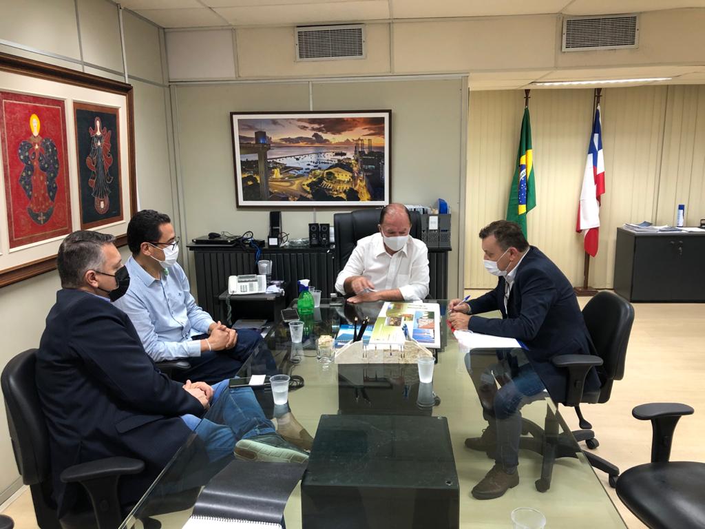 Reunião em Salvador (BA) trata de comercialização de produtos brusquenses no Estado