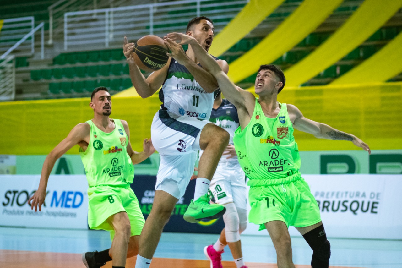 Brusque é destaque ao sediar o Campeonato Nacional de Basquete