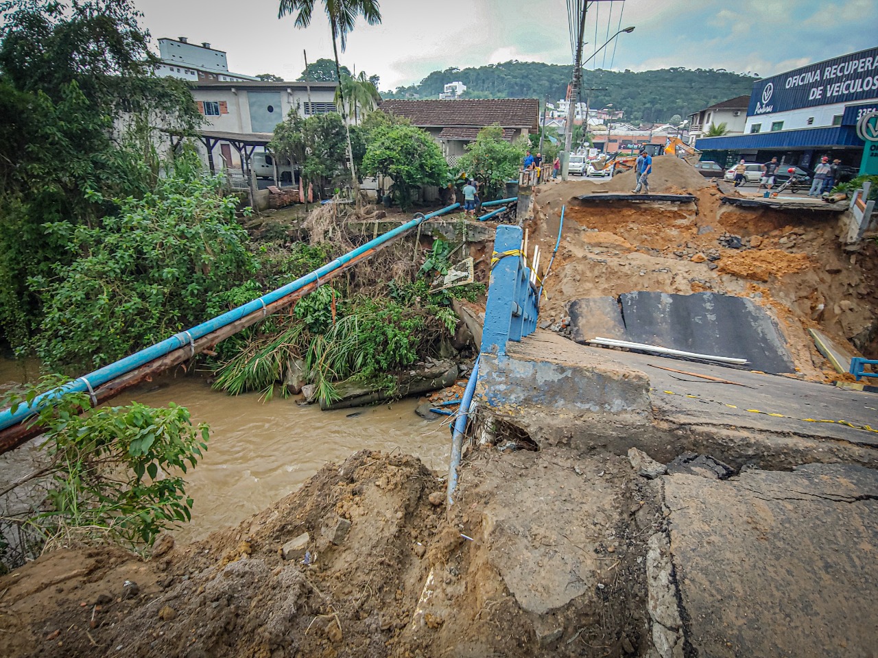 Samae finaliza reparo emergencial após queda de ponte