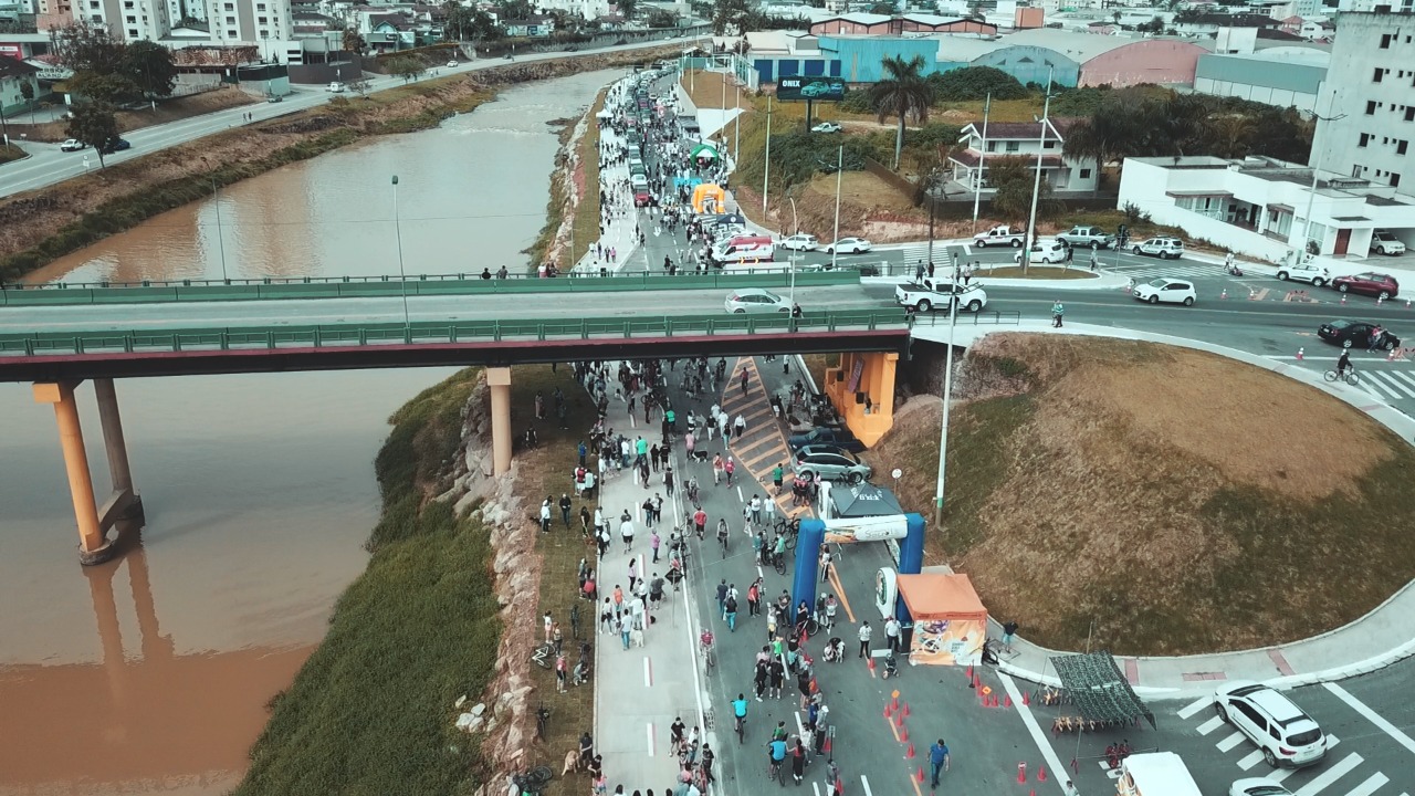 Dia de lazer marca abertura da avenida Governador Luiz Henrique da Silveira