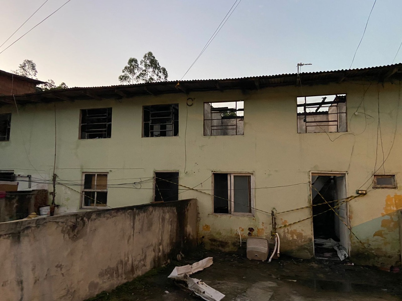 Prefeitura de Brusque lança campanha de doação de móveis para famílias que perderam tudo em incêndio