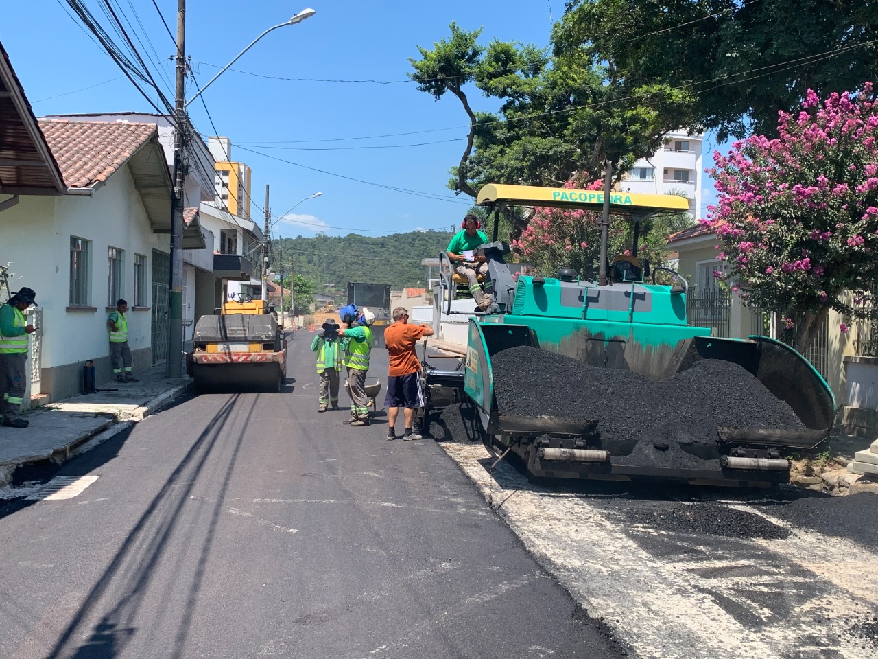 Primeiro trecho da obra de macrodrenagem da Felipe Schmidt começa a ser finalizado