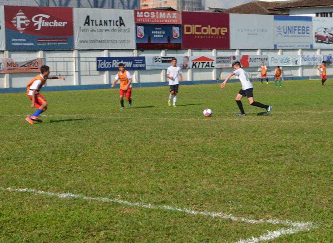 Estão abertas as inscrições para o Moleque Bom de Bola 2022