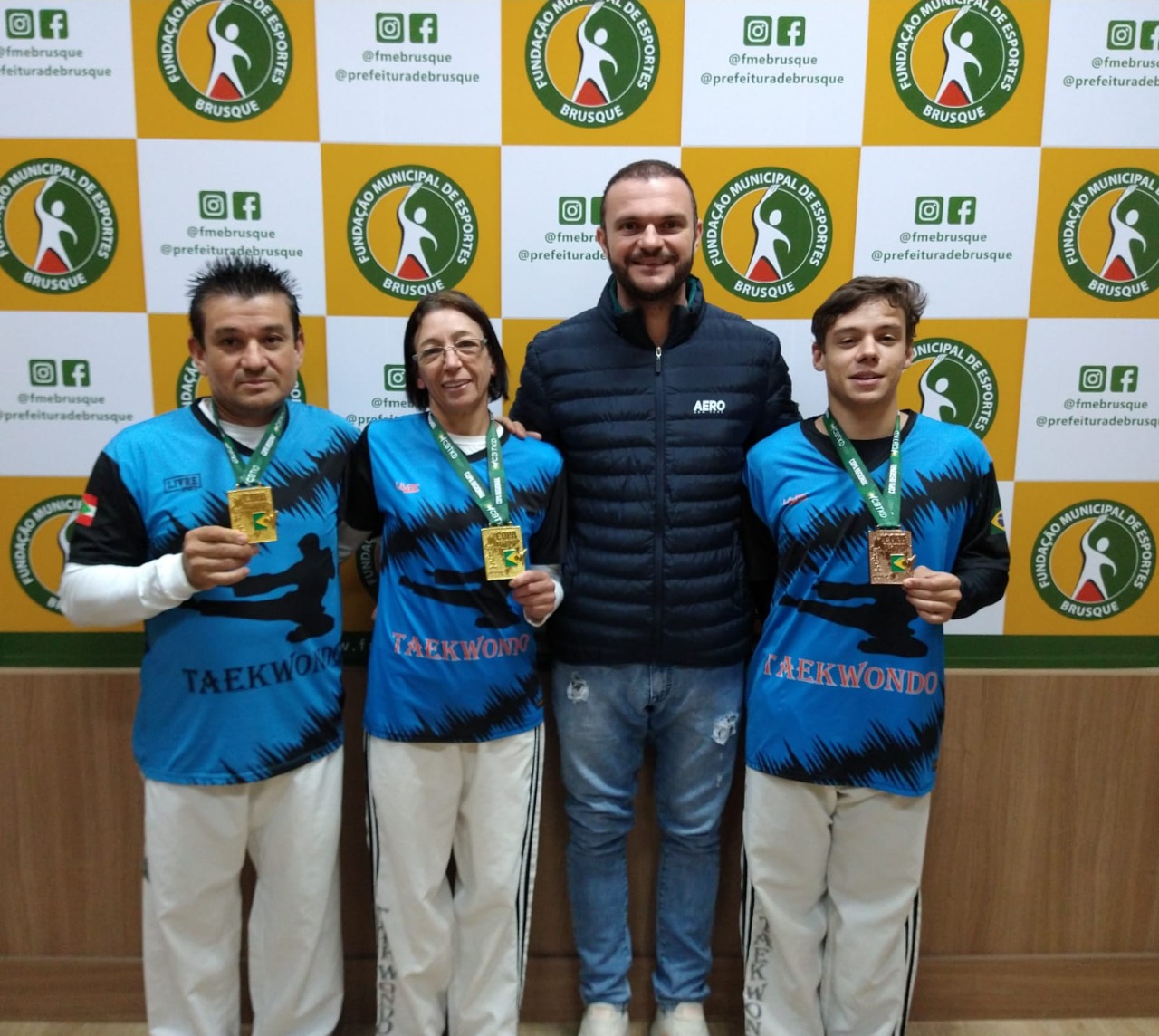 Equipe de taekwondo de Brusque conquista dois ouros e um bronze na Copa Regional Sul