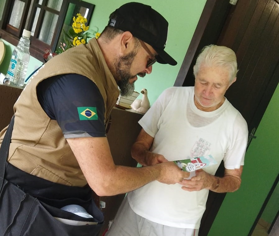 Dengue: Agentes de endemias passam a realizar as visitas das 7h às 19h sem intervalo no almoço