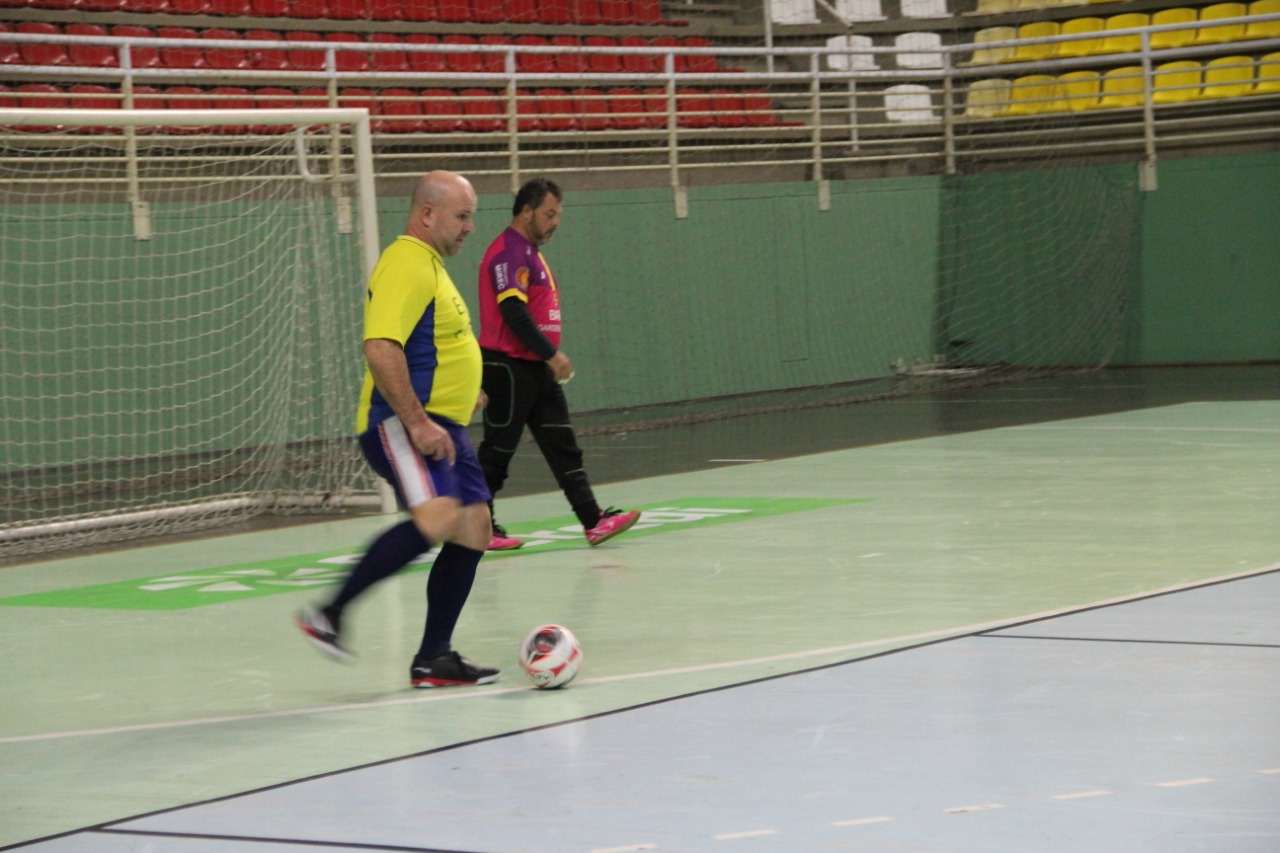 Jogos do futsal sênior definem os semifinalistas nos Jogos Abertos Comunitários de Brusque