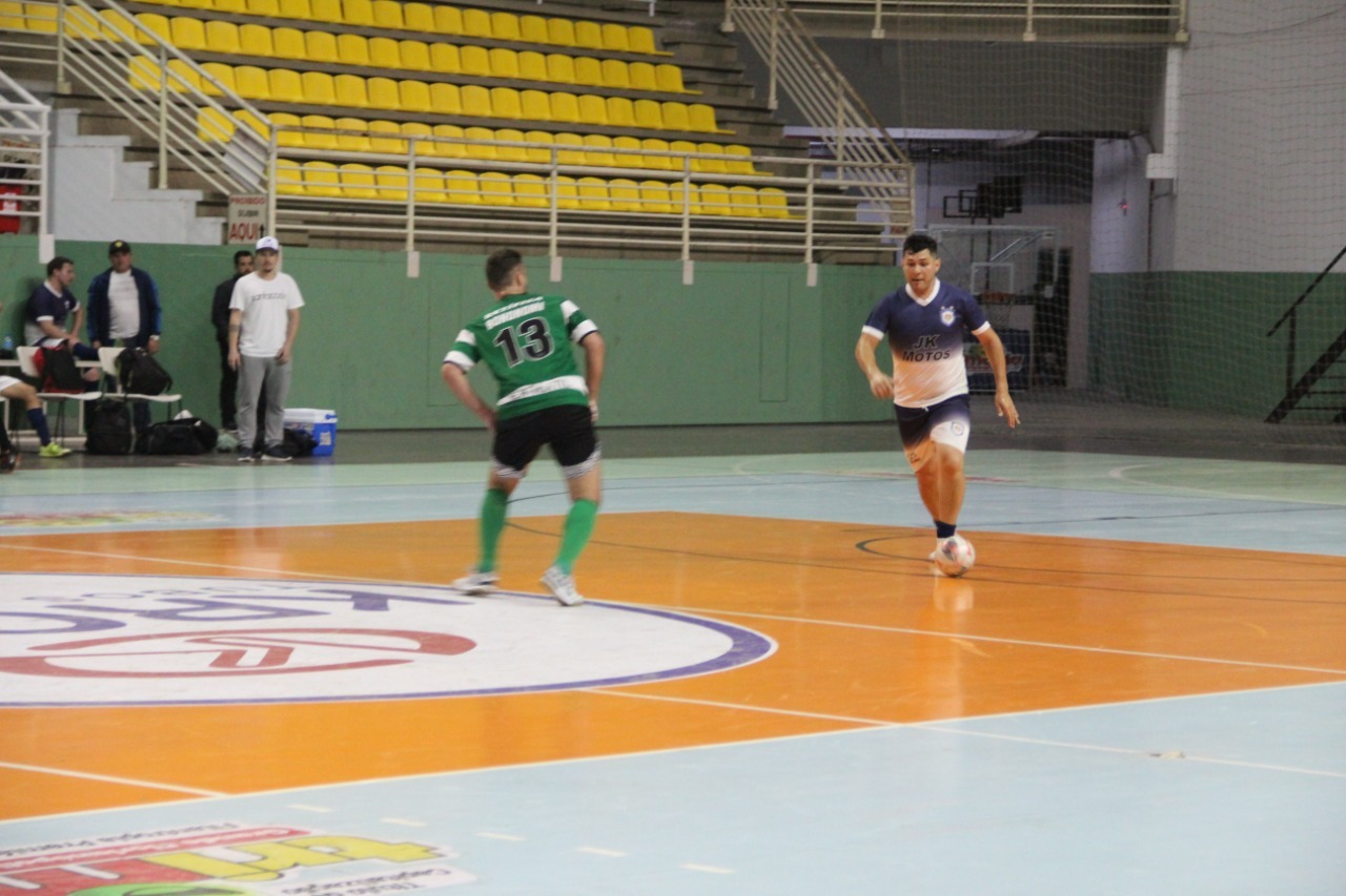 Comunitários: Continua as quartas de final do futsal livre