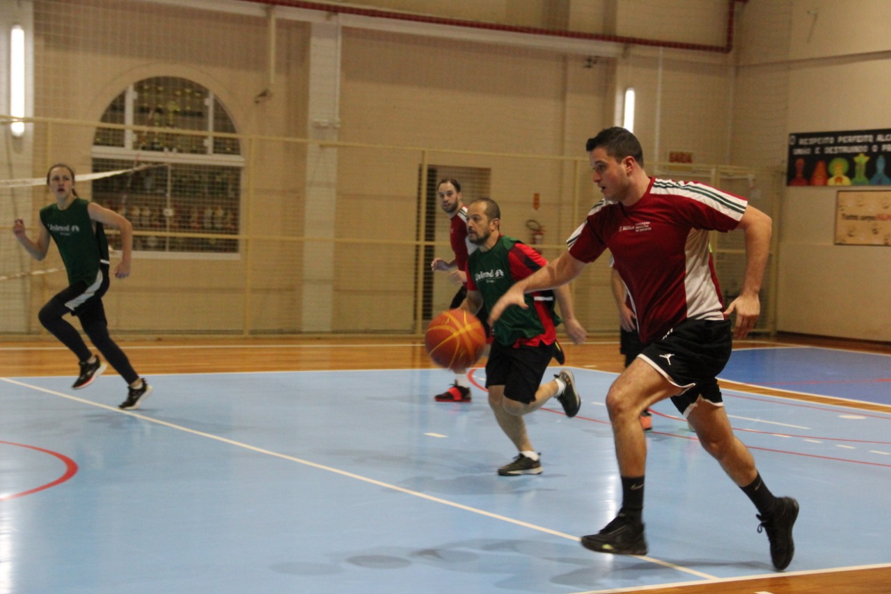 Sexta-feira (15) é noite de basquete nos Jogos Abertos Comunitários de Brusque