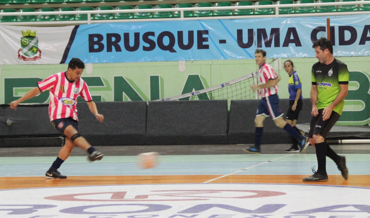 São Pedro é campeão do futsal sênior nos Jogos Abertos Comunitários de Brusque