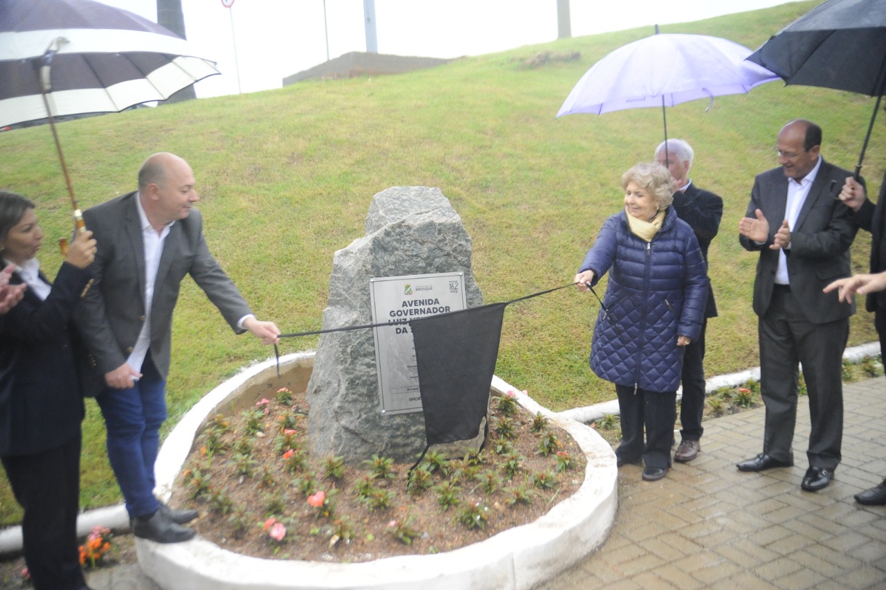 Brusque 162 anos: Inauguração da avenida Governador Luiz Henrique da Silveira encerra programação