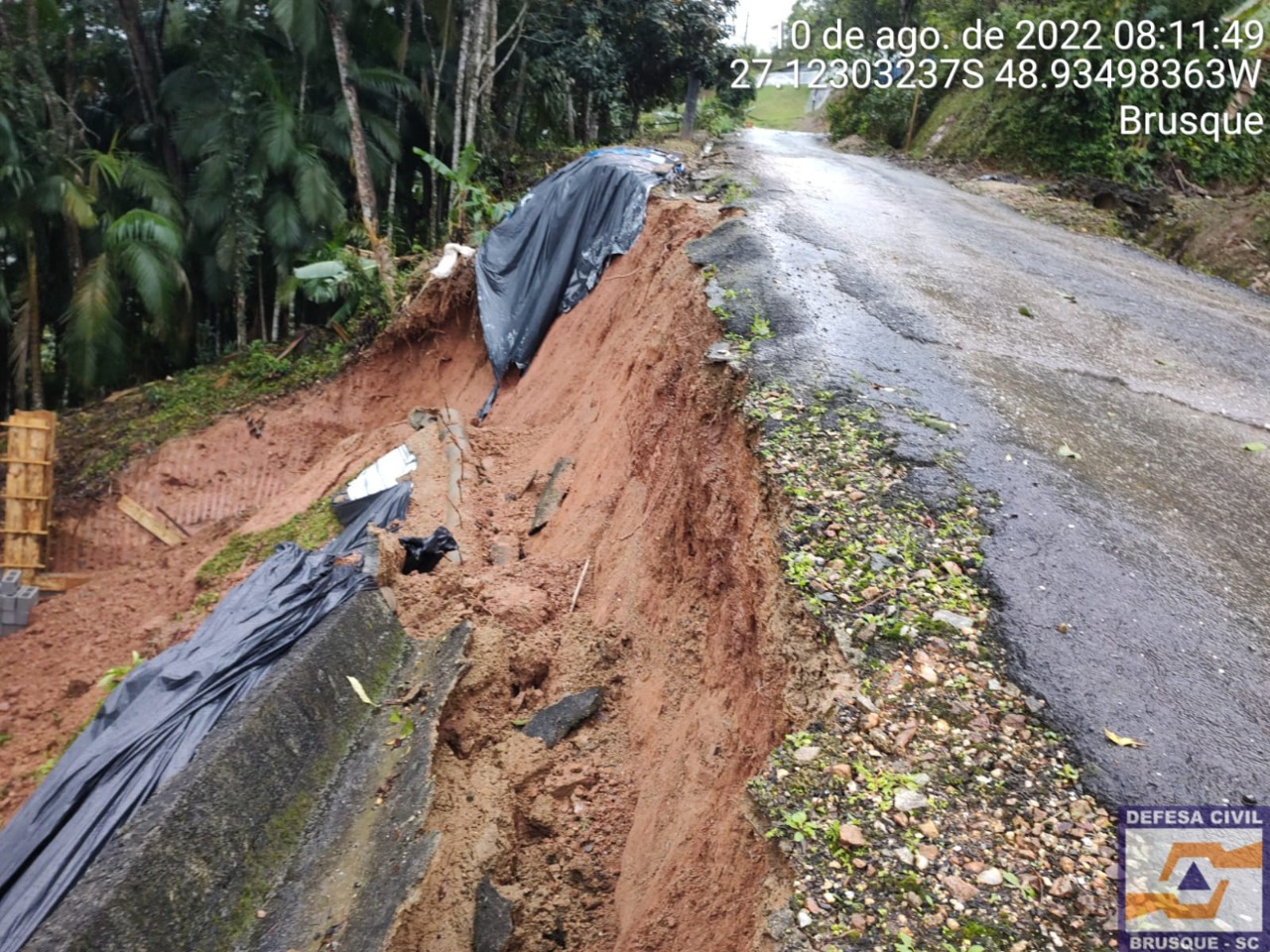 Defesa Civil registra sete ocorrências devido à chuva e vendaval