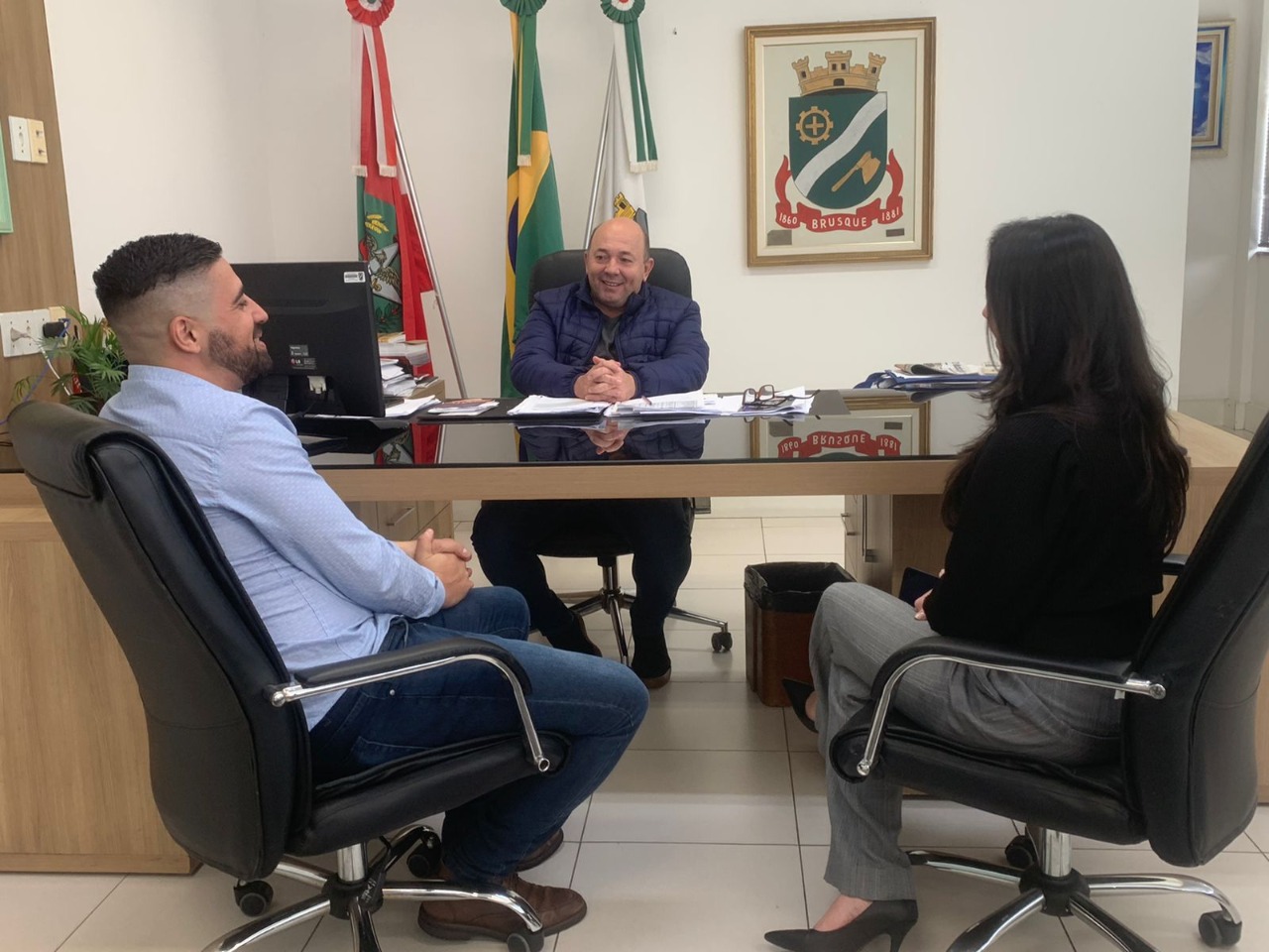 Secretaria de Assistência Social e sua equipe de Barra Velha visita os equipamentos do Desenvolvimento Social em Brusque