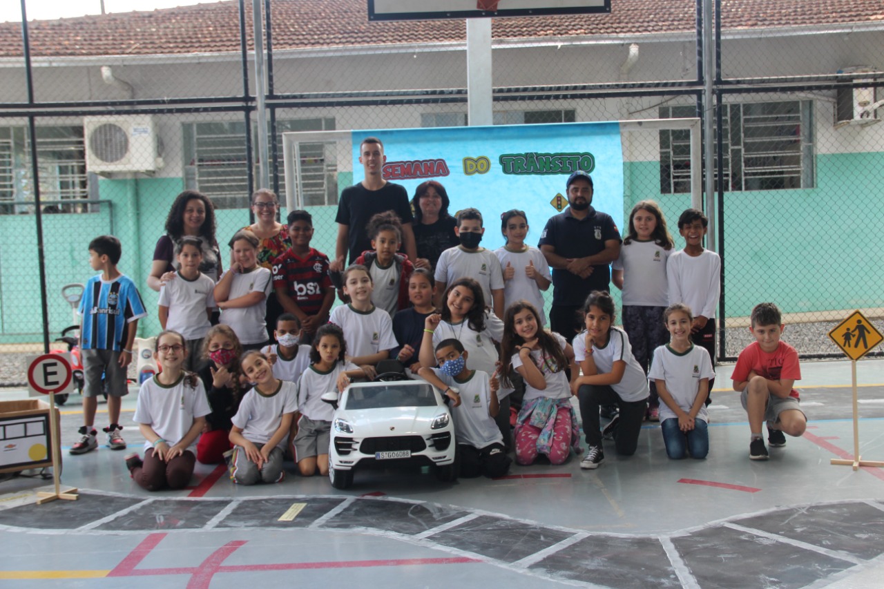 Semana do Trânsito aborda educação para o trânsito com alunos da rede municipal