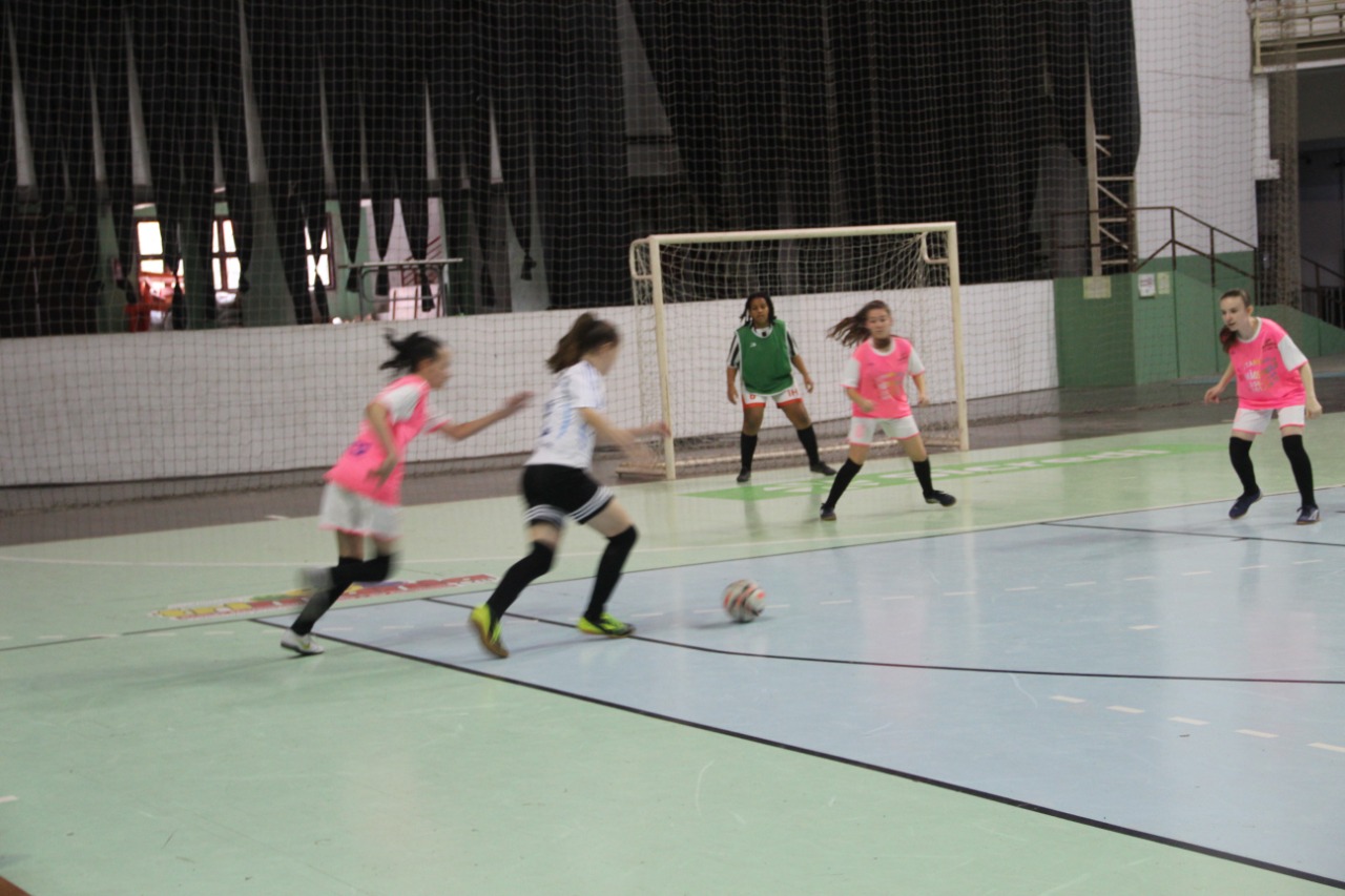 Jogos Escolares: Paquetá garante ouro no futsal mirim feminino