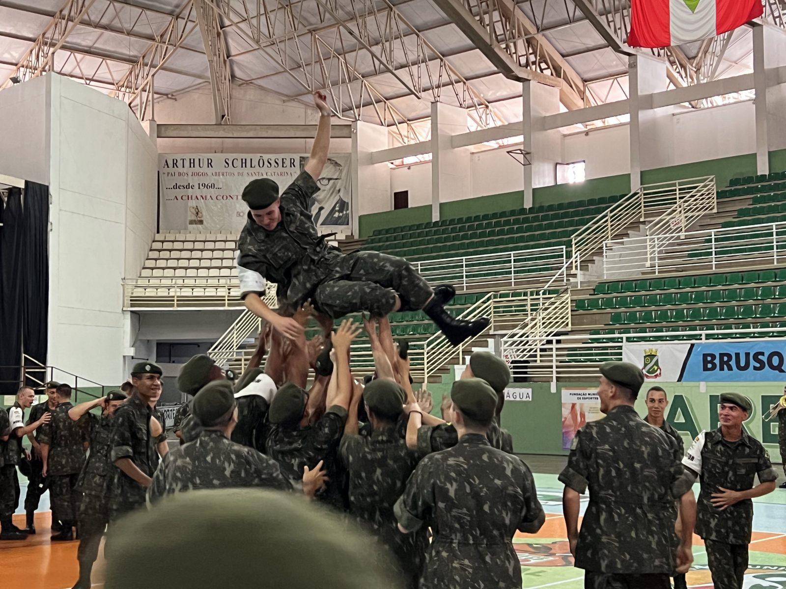 Formatura de desligamento do Tiro de Guerra é realizada