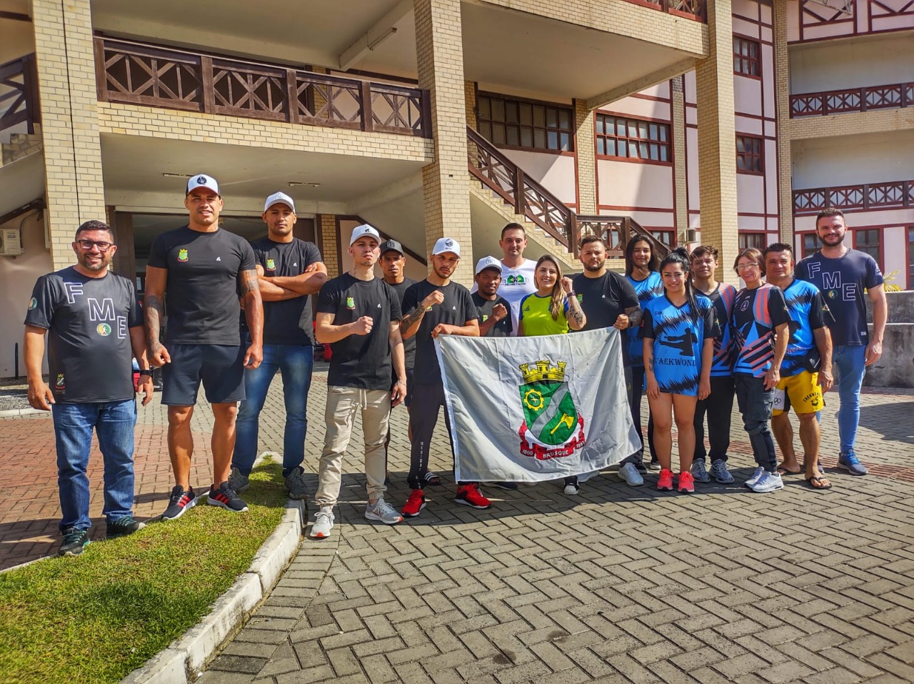 Atletas do boxe e taekwondo embarcam para Rio de Sul para mais uma participação nos JASC