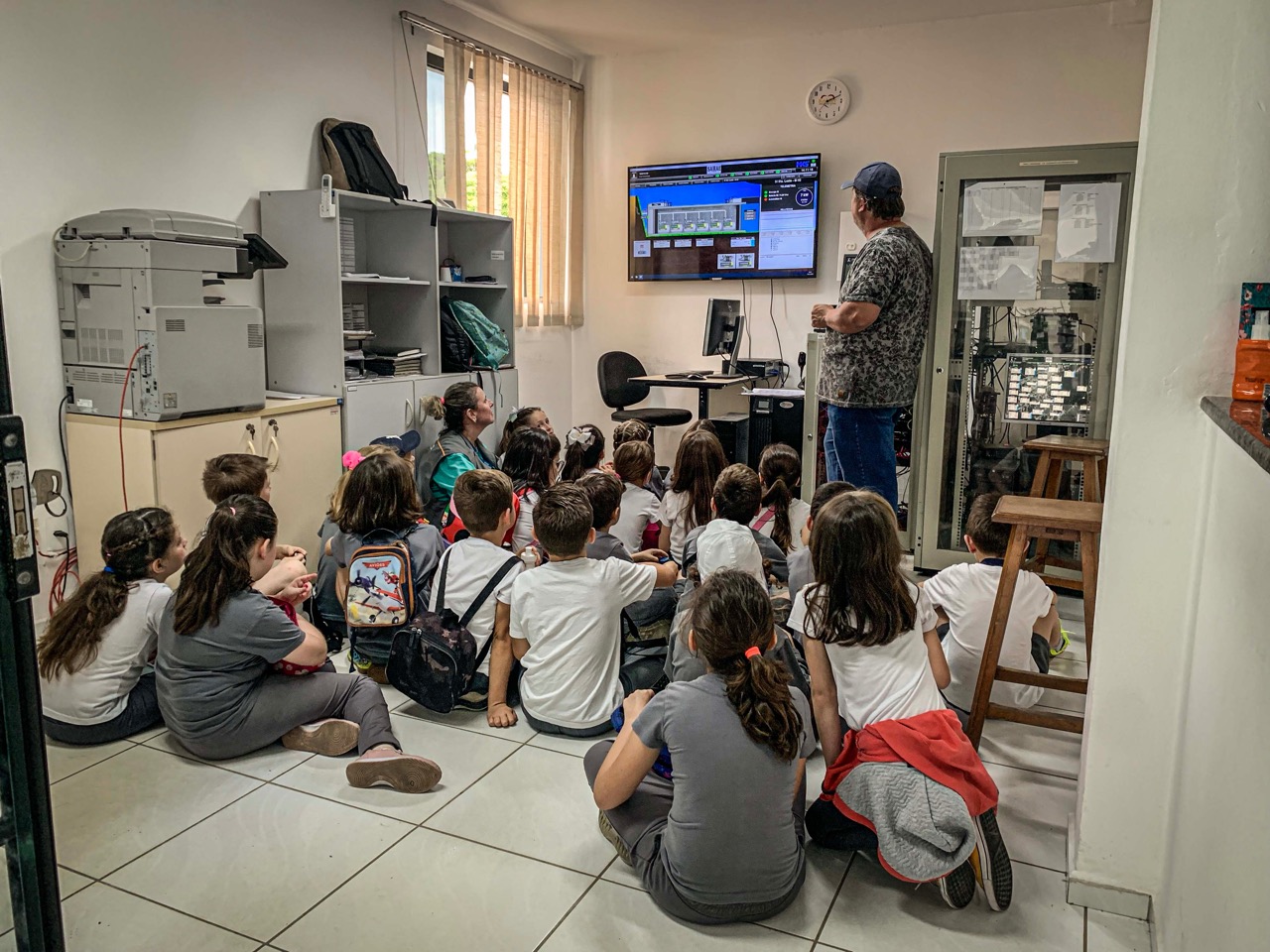 Alunos da Escola S conhecem a ETA Central