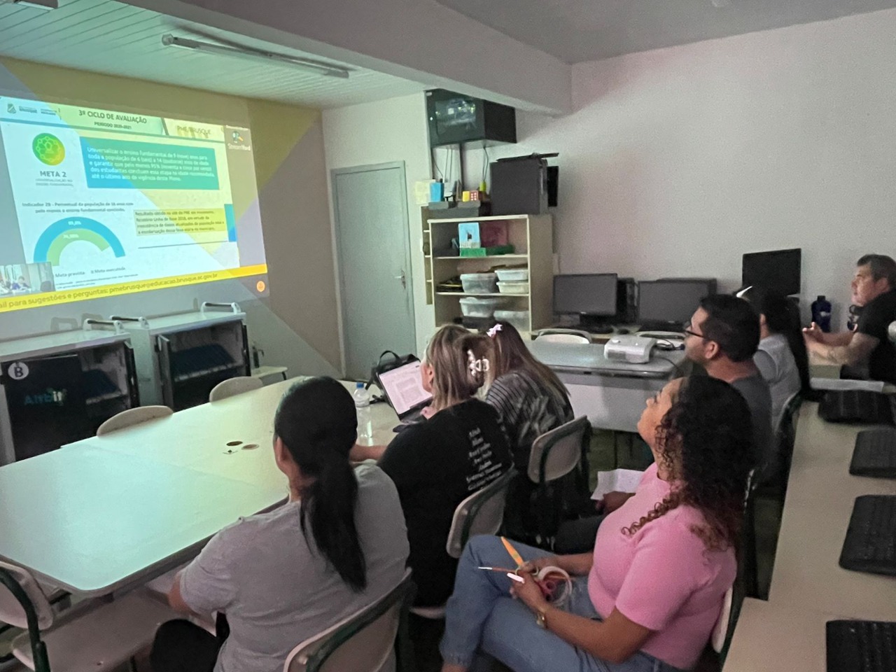 Audiência pública debate Plano Municipal de Educação