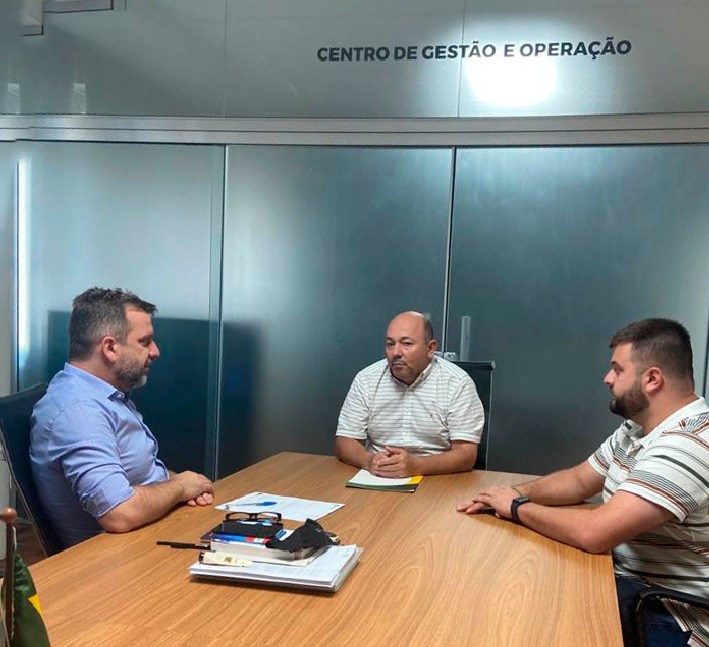 Ari Vequi solicita construção de terceira faixa na rodovia Gentil Archer