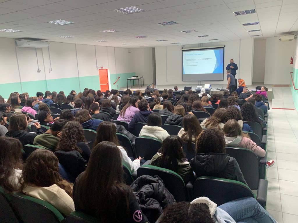 Samae realiza palestra para os alunos do IFC Brusque