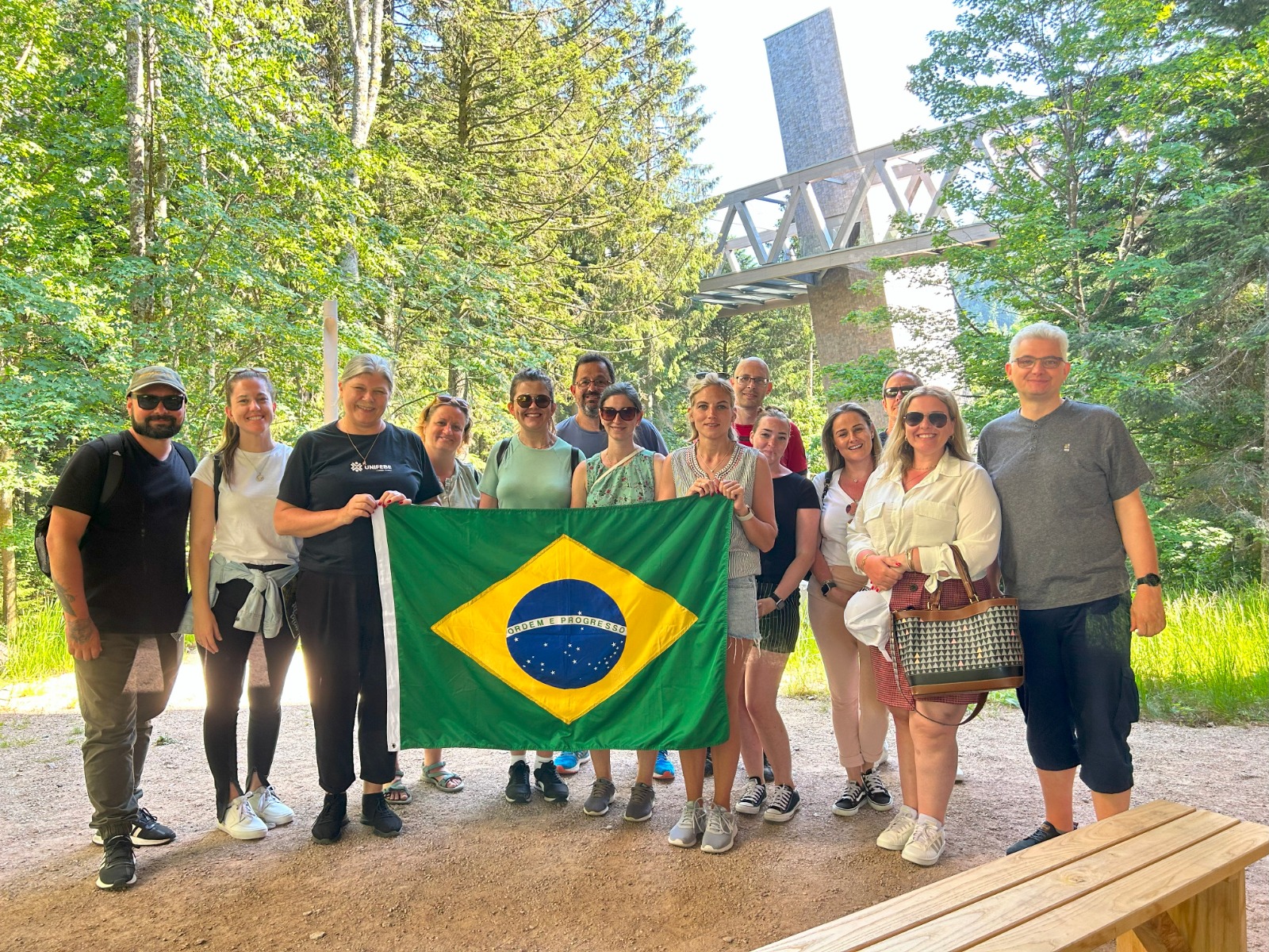 Comitiva brusquense encerra viagem técnica à Alemanha com visita à Floresta Negra