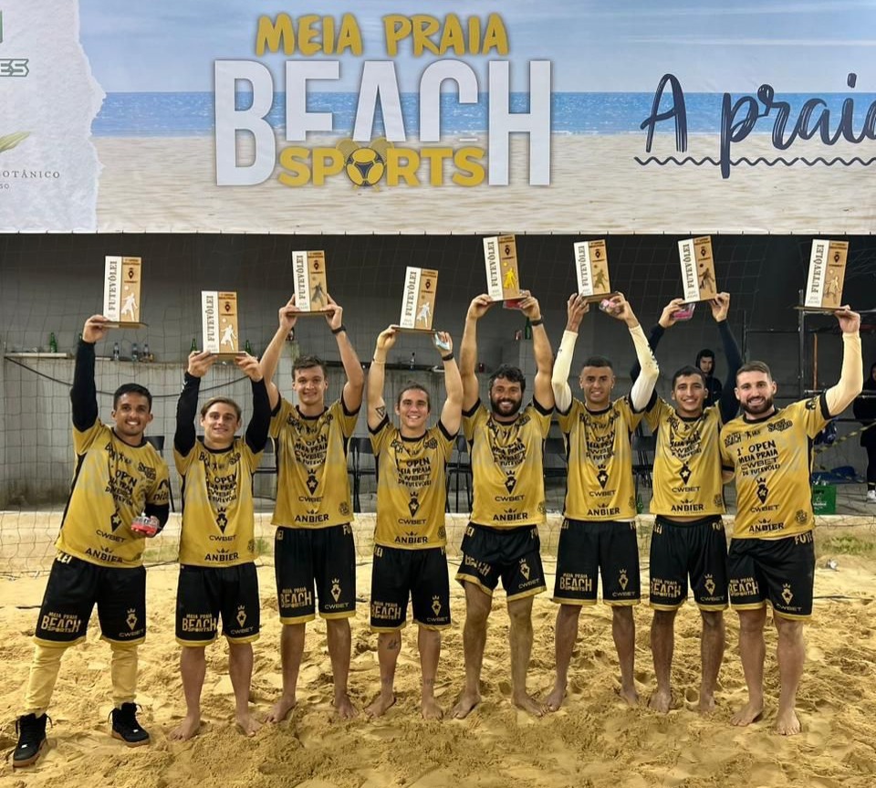 Brusquense conquista vice-campeonato do Open Meia Praia CWBET de Futevôlei