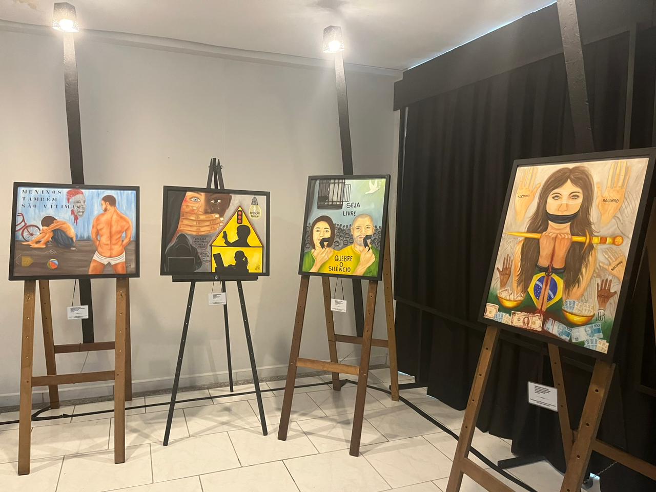 Exposição na Fundação Cultural aborda violência contra a mulher e a criança