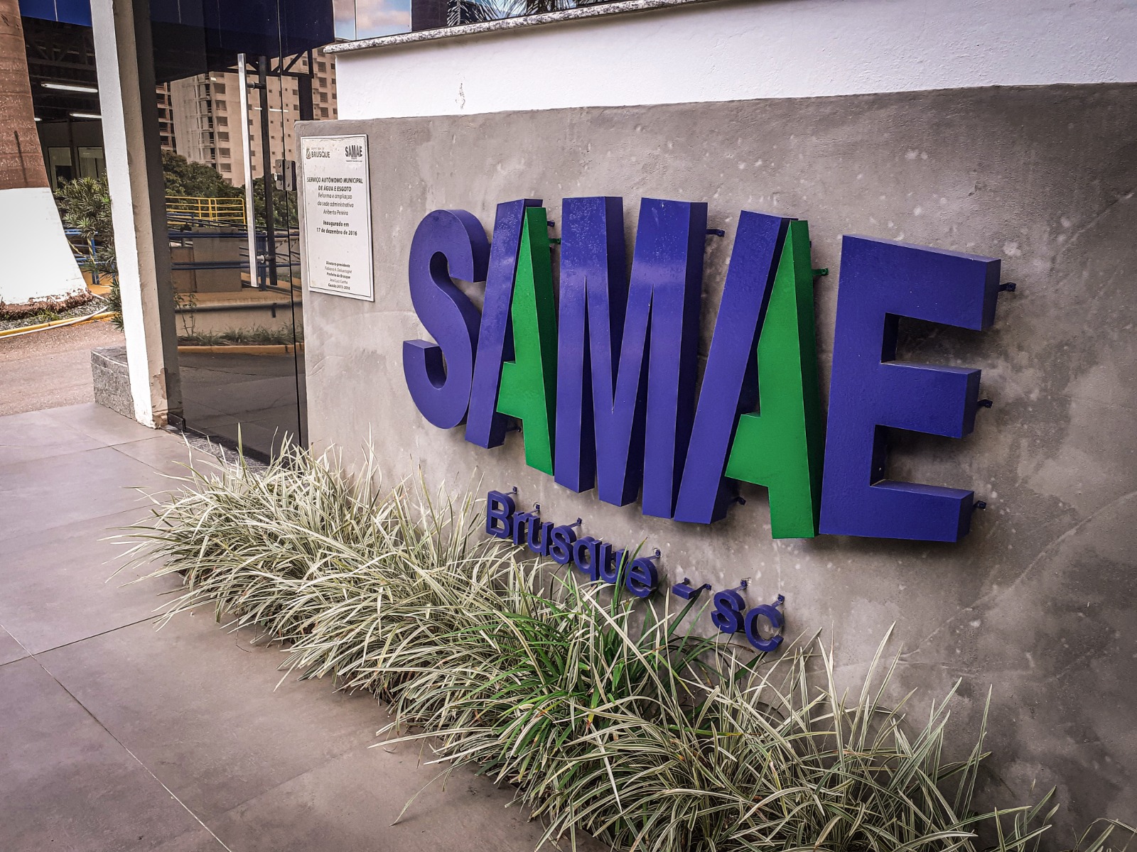 Samae informa rompimento de adutoras