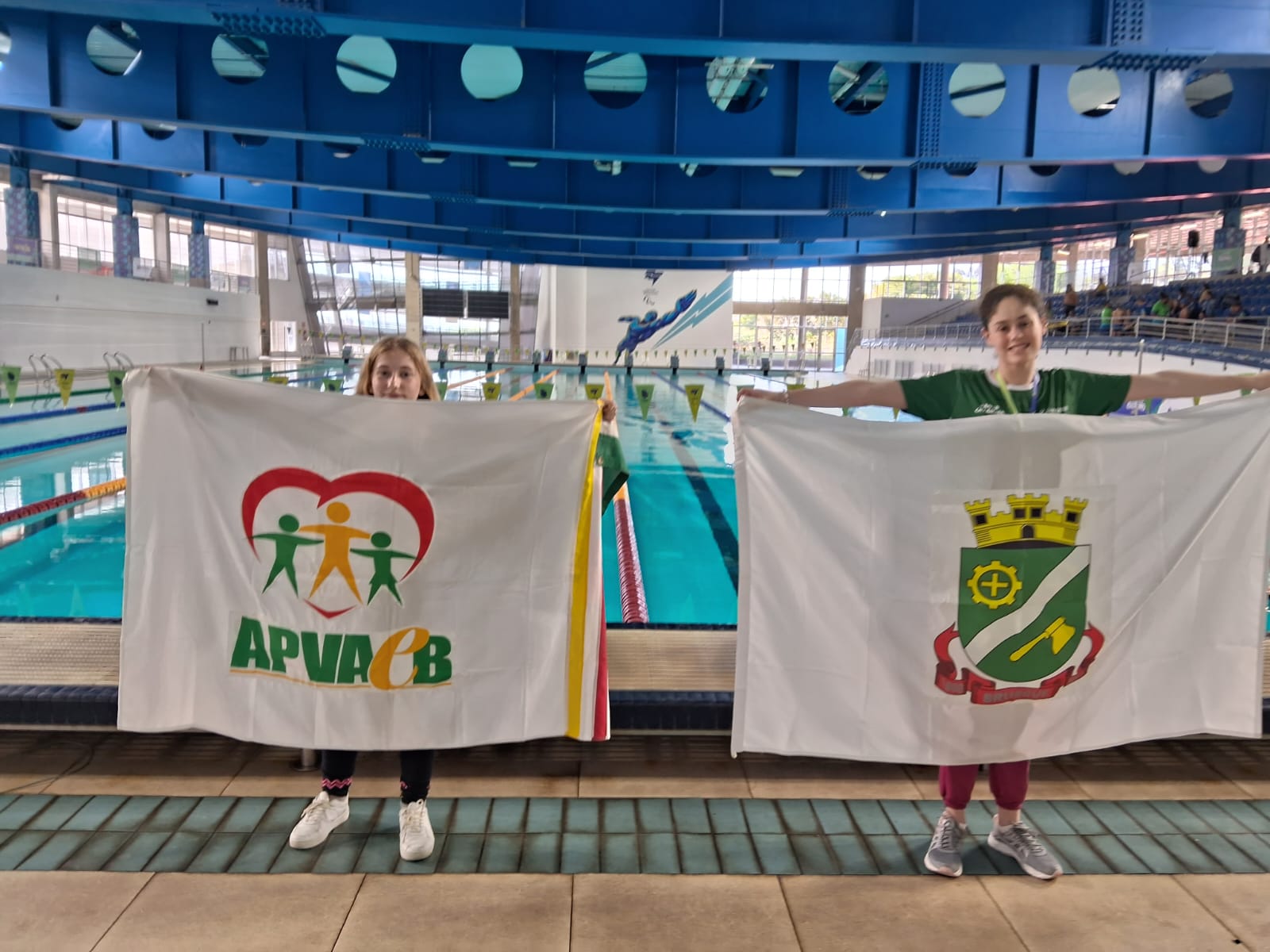 Atletas de natação representam Brusque no regional das Paralimpíadas Escolares