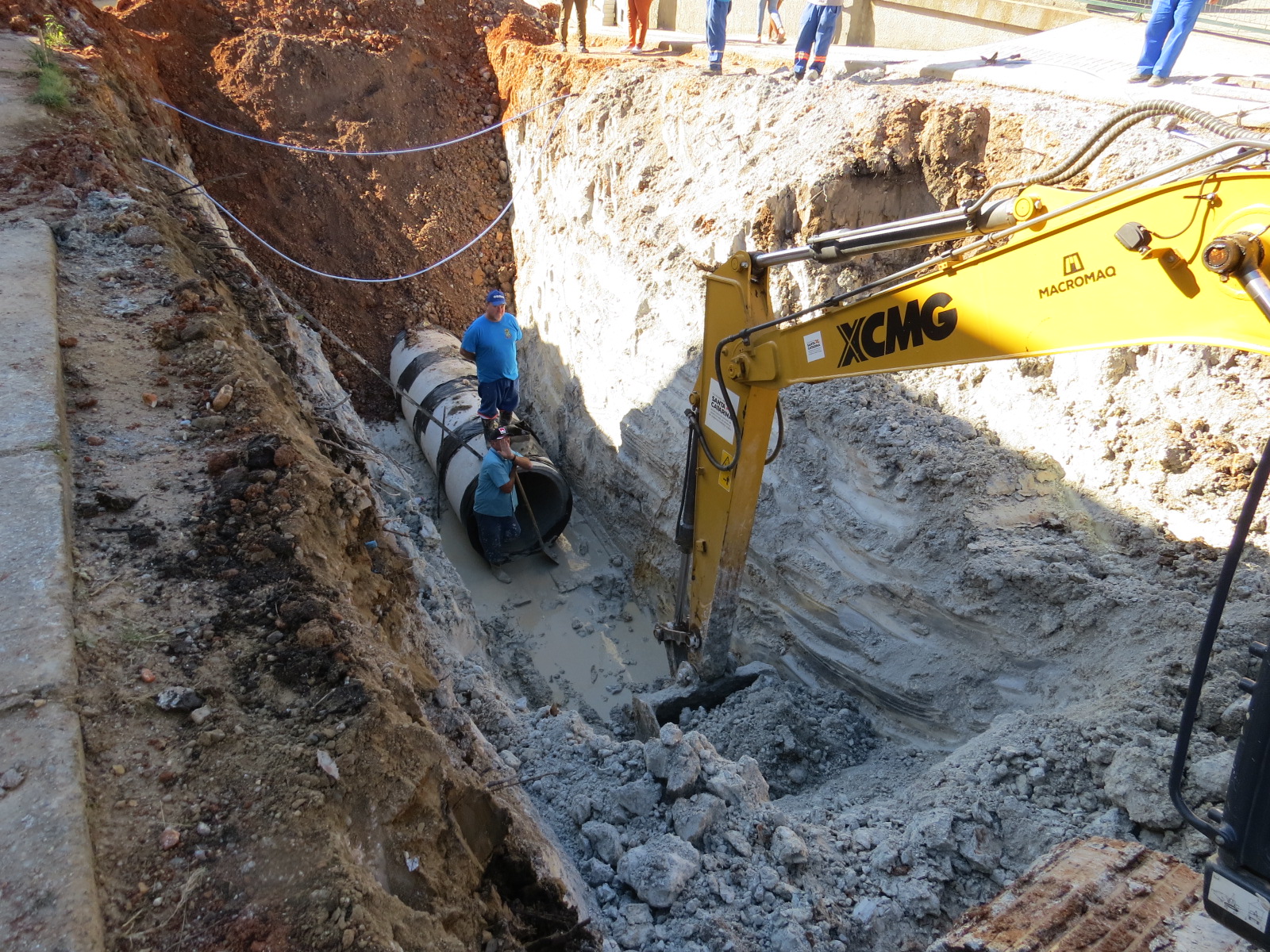 Bairro Rio Branco recebe obras de drenagem em quatro ruas