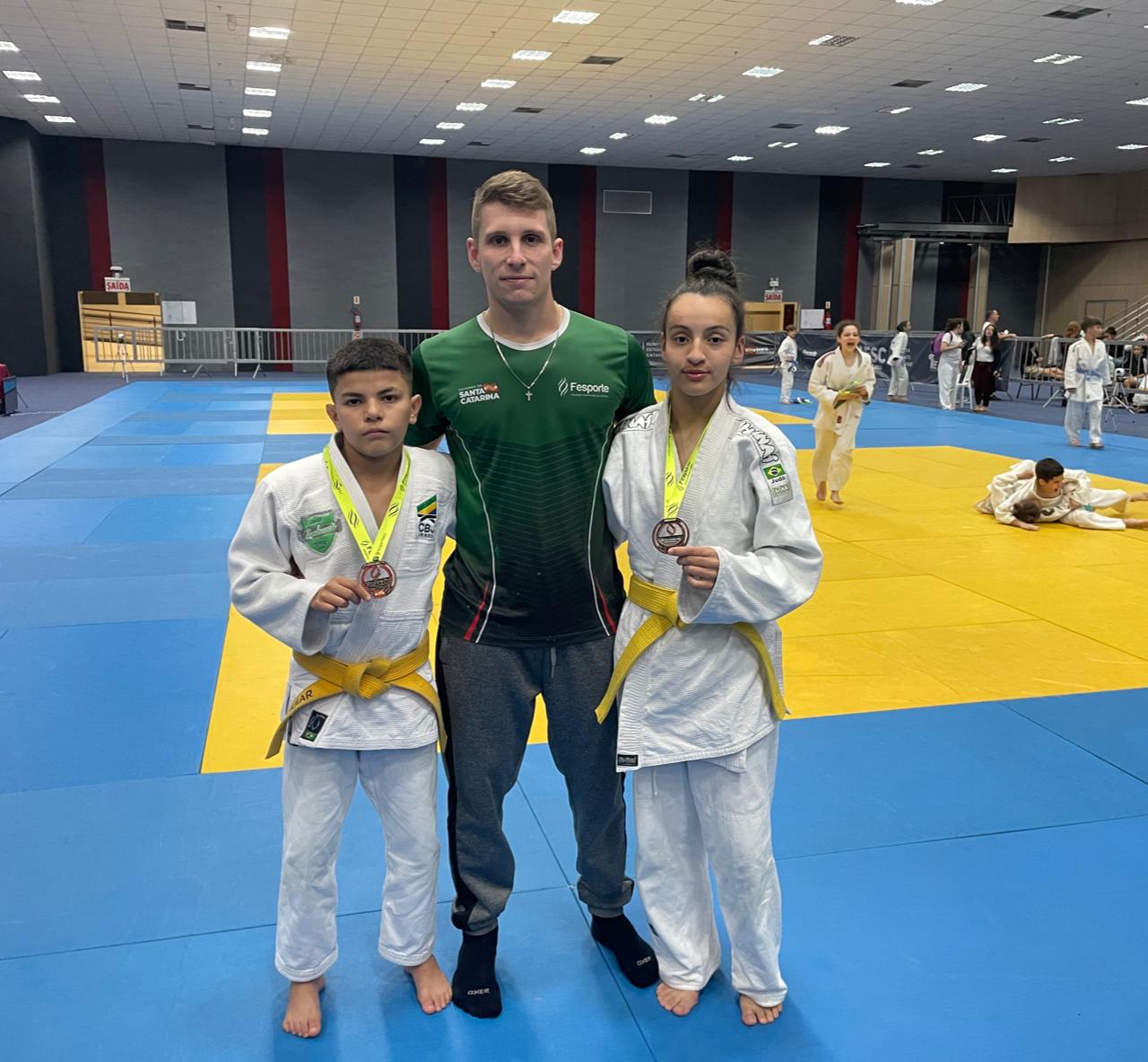 Atletas brusquense são medalha de bronze no Judô no JESC