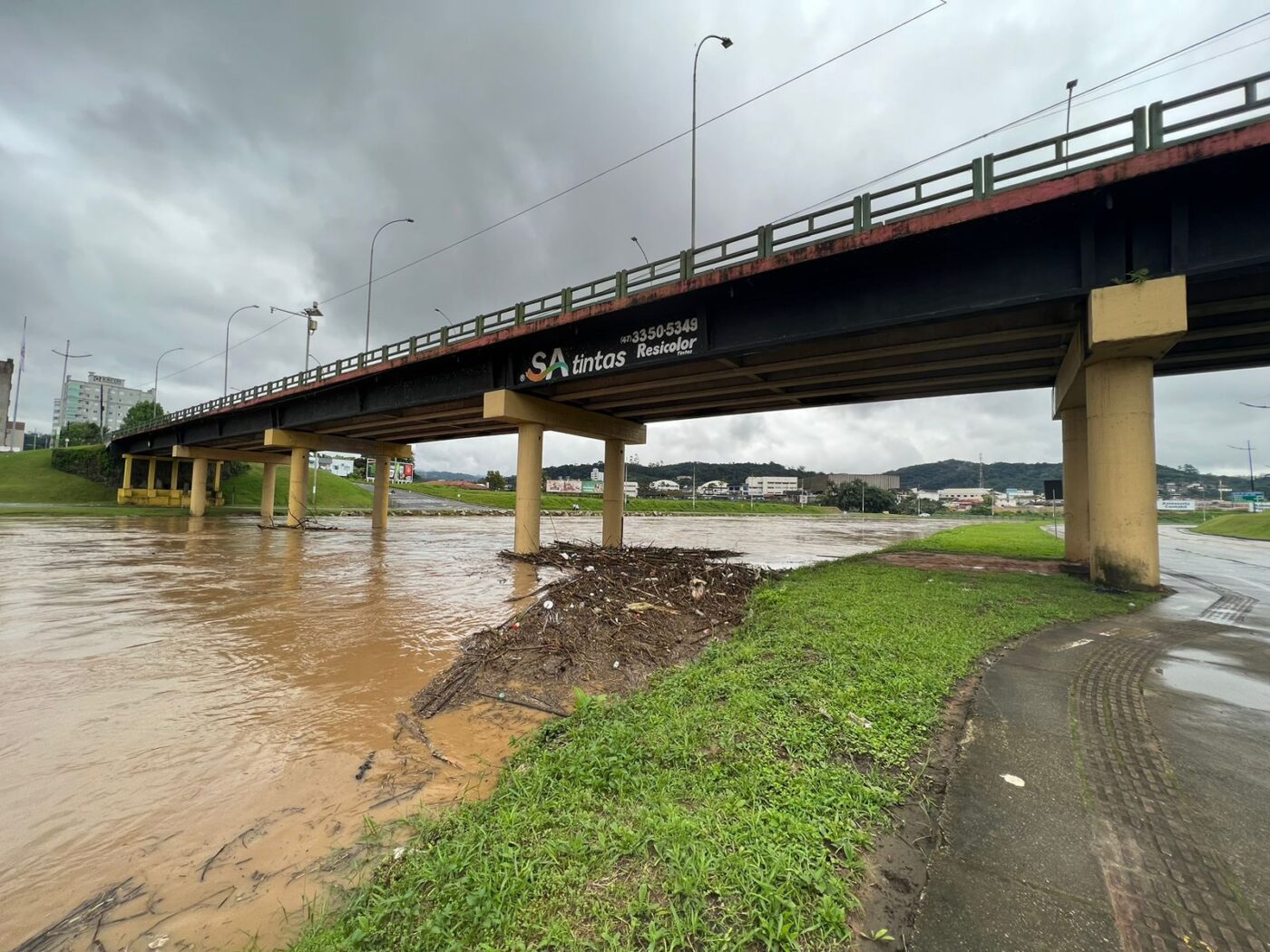 Rio Itajai Mirin atingirá pico às 16h30 com 5,80 metros