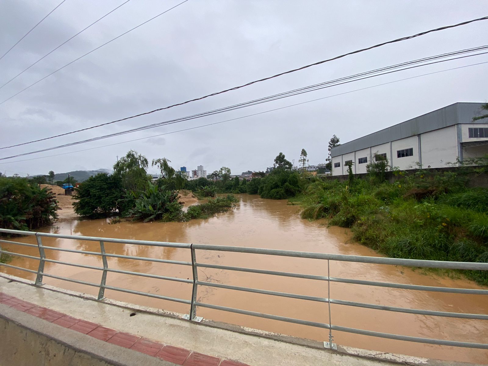 Rio Itajaí Mirim pode atingir nível de 7,50 metros por volta de 22h