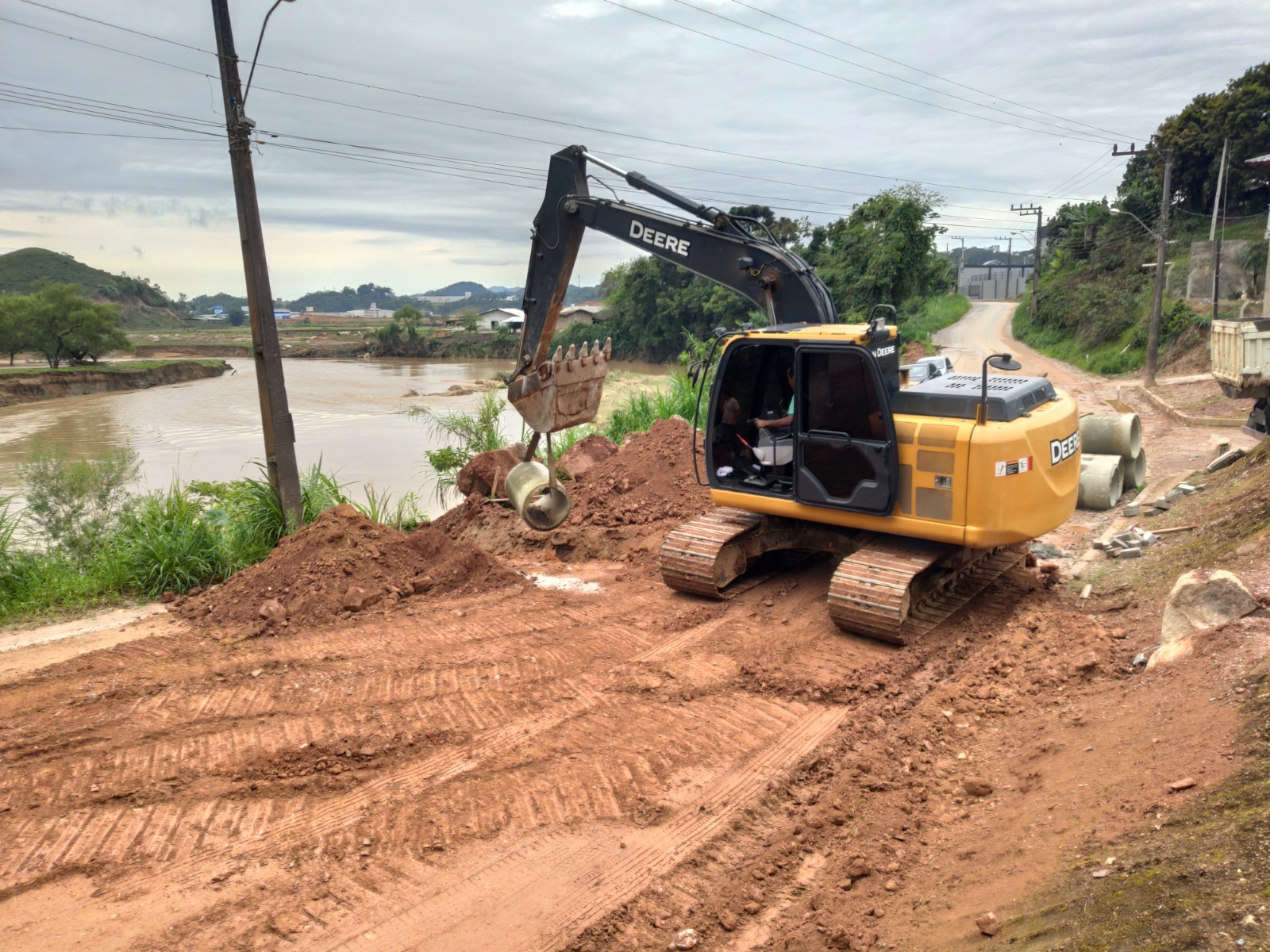 Iniciam obras contempladas com recursos destravados em Brasília